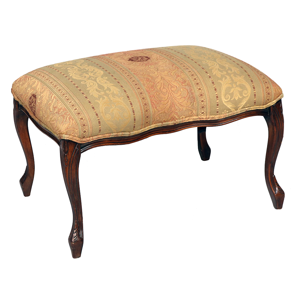 The Louis XV Ottoman S435O-1 sigla furniture