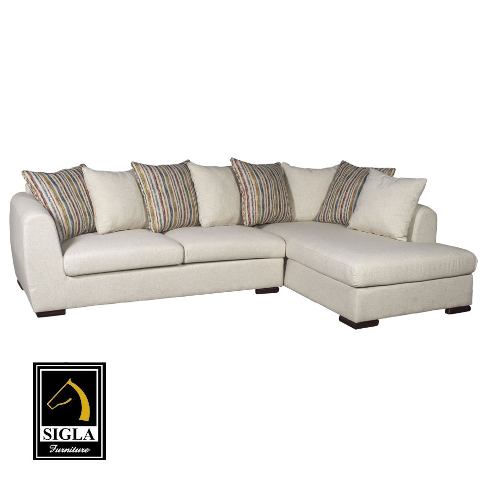 Gableson Sectional Sofa Transitional Furniture