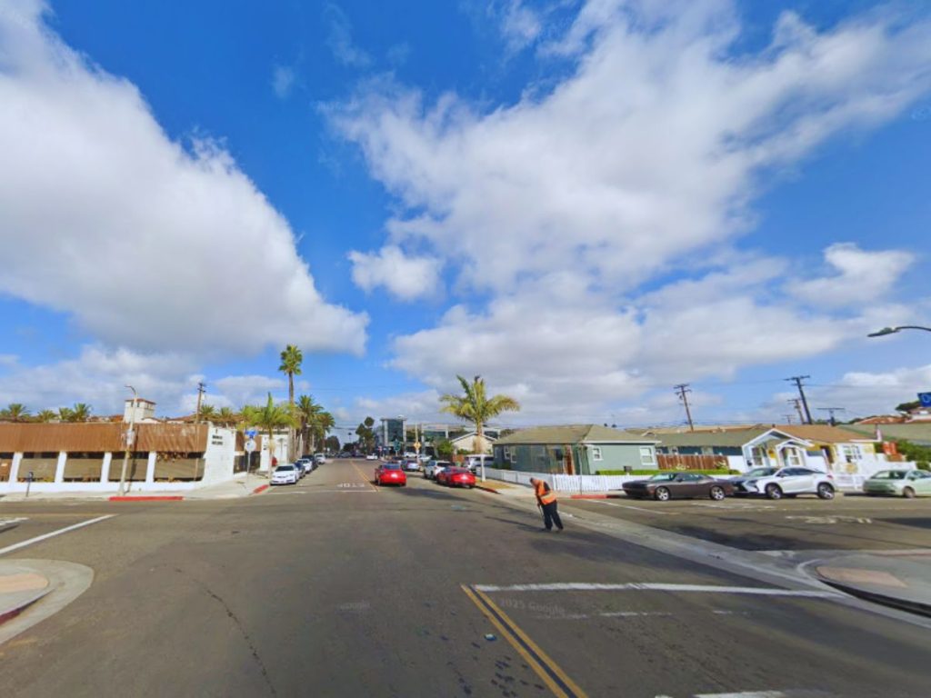 299 Orange Ave, Huntington Beach, CA